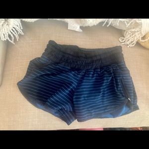 Lululemon tracker shorts